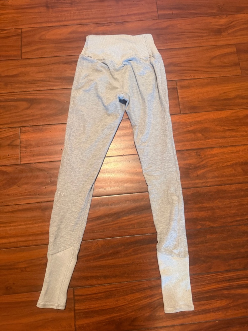 ALO Yoga Light Gray Seamless High-Rise Leggings - Picture 9 of 10